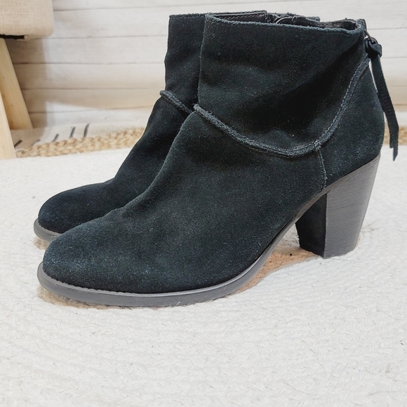 STEVE MADDEN Milaan Bootie in Black Suede, SZ 7.5 - Picture 1 of 16